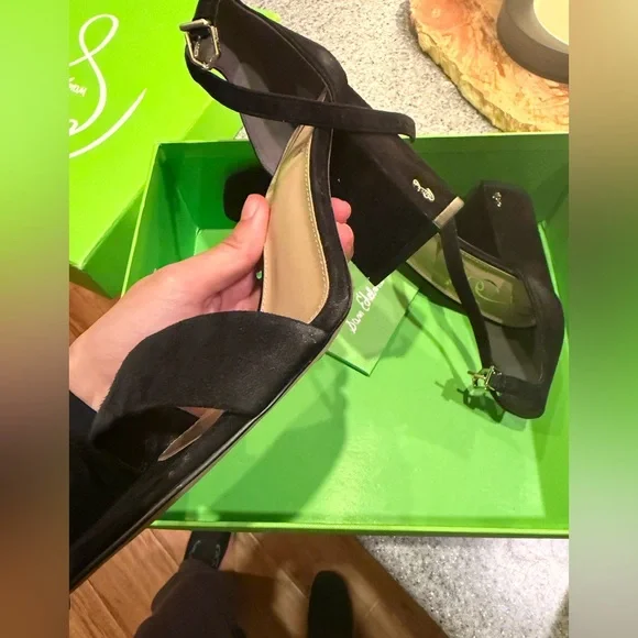 Sam Edelman Daniella Black Suede Heel - Picture 6 of 6